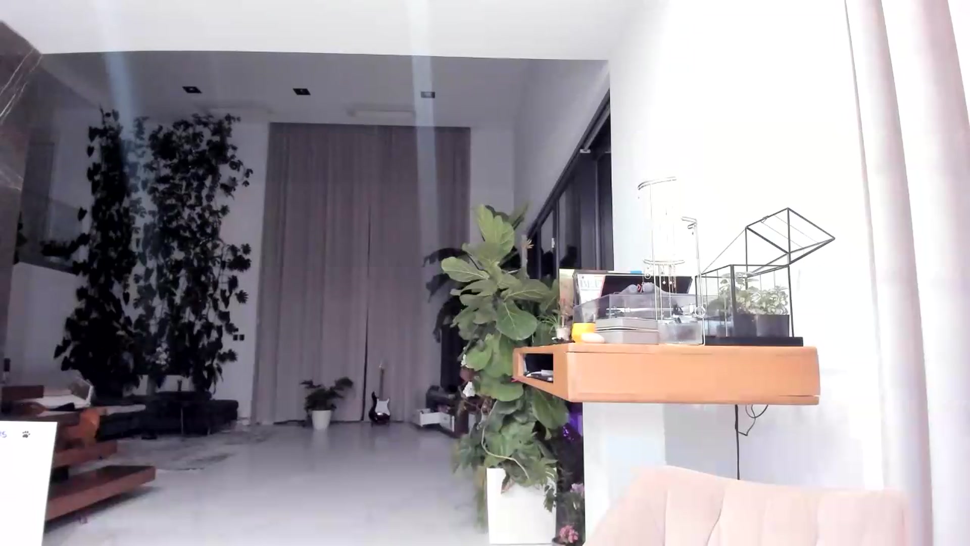 Gallery image thumbnail from BibiPurrsaLot's myfreecams stream on, 06/04/2026, 01:00 image 17 of 20