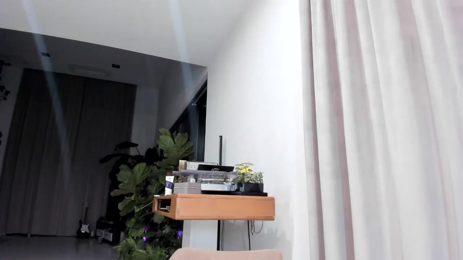 Gallery image thumbnail from BibiPurrsaLot's myfreecams stream on, 06/16/2026, 24:01 image 19 of 20