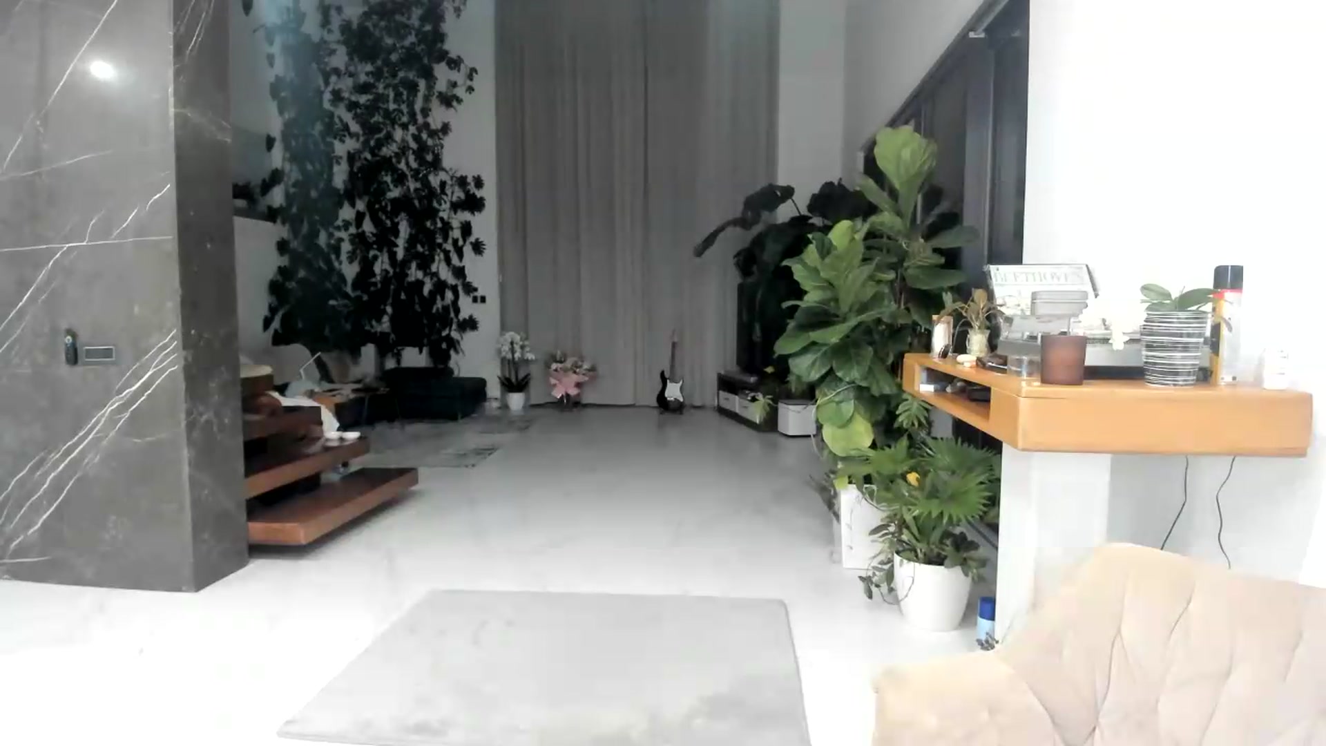 Gallery image thumbnail from BibiSapDealer's myfreecams stream on, 08/07/2026, 24:02 image 17 of 20