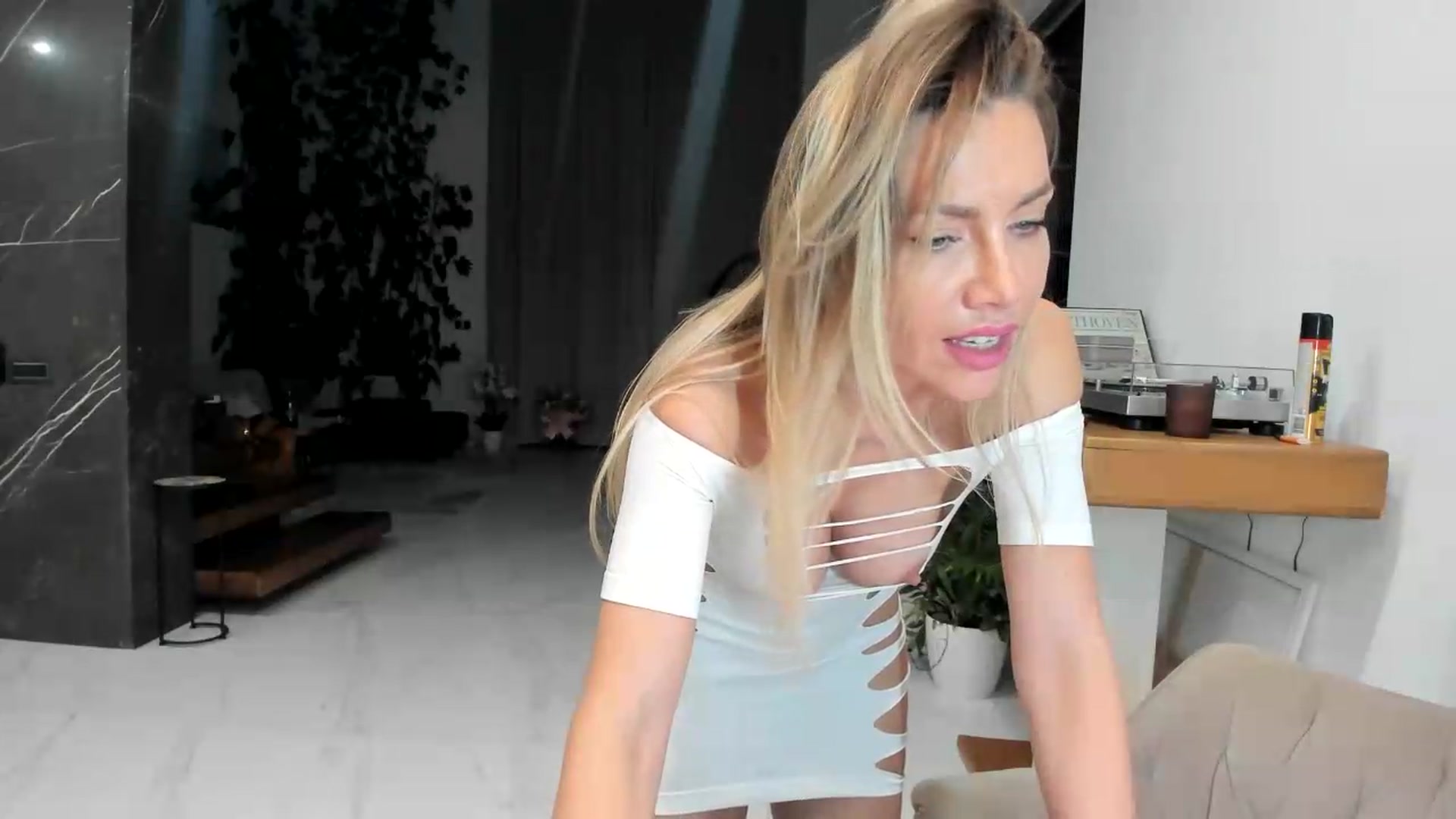 Gallery image thumbnail from BibiSapDealer's myfreecams stream on, 08/15/2026, 01:44 image 20 of 20