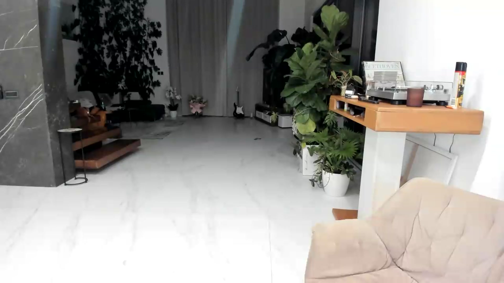 Gallery image thumbnail from BibiSapDealer's myfreecams stream on, 08/15/2026, 01:44 image 17 of 20
