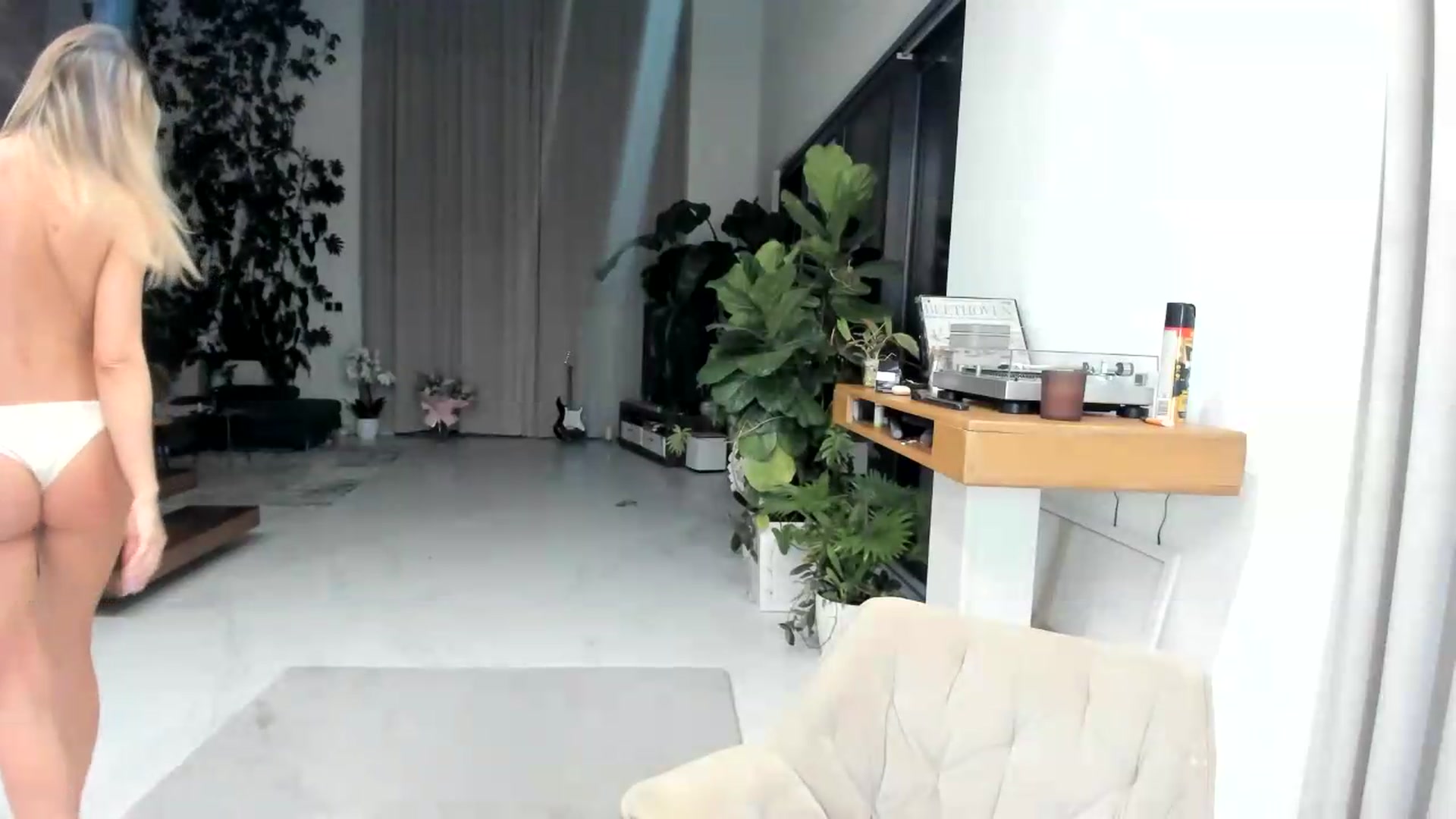 Gallery image thumbnail from BibiSapDealer's myfreecams stream on, 08/15/2026, 01:44 image 2 of 20