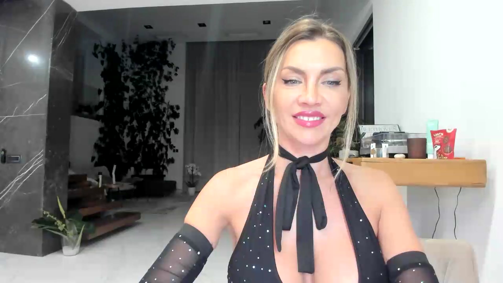 Gallery image thumbnail from BibiSapDealer's myfreecams stream on, 08/29/2026, 24:03 image 10 of 20