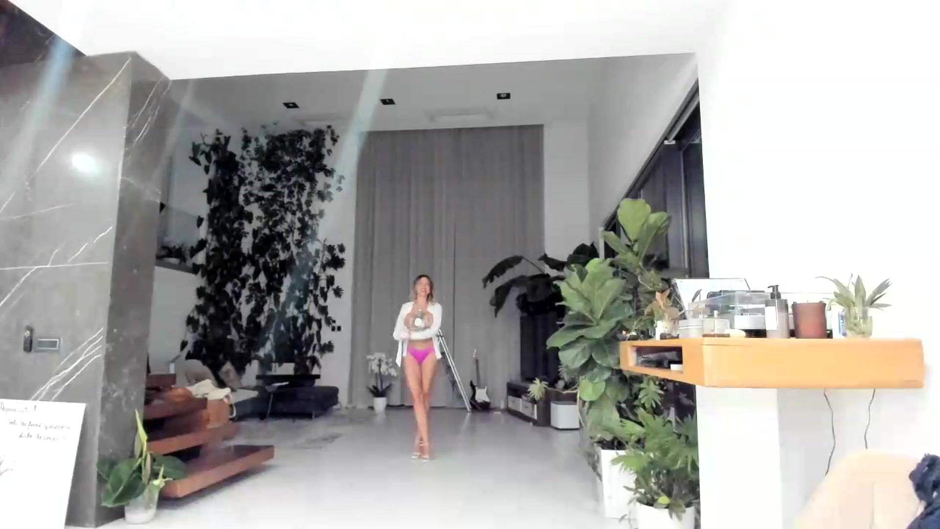 Gallery image thumbnail from BibiSapDealer's myfreecams stream on, 09/04/2026, 24:24 image 15 of 20