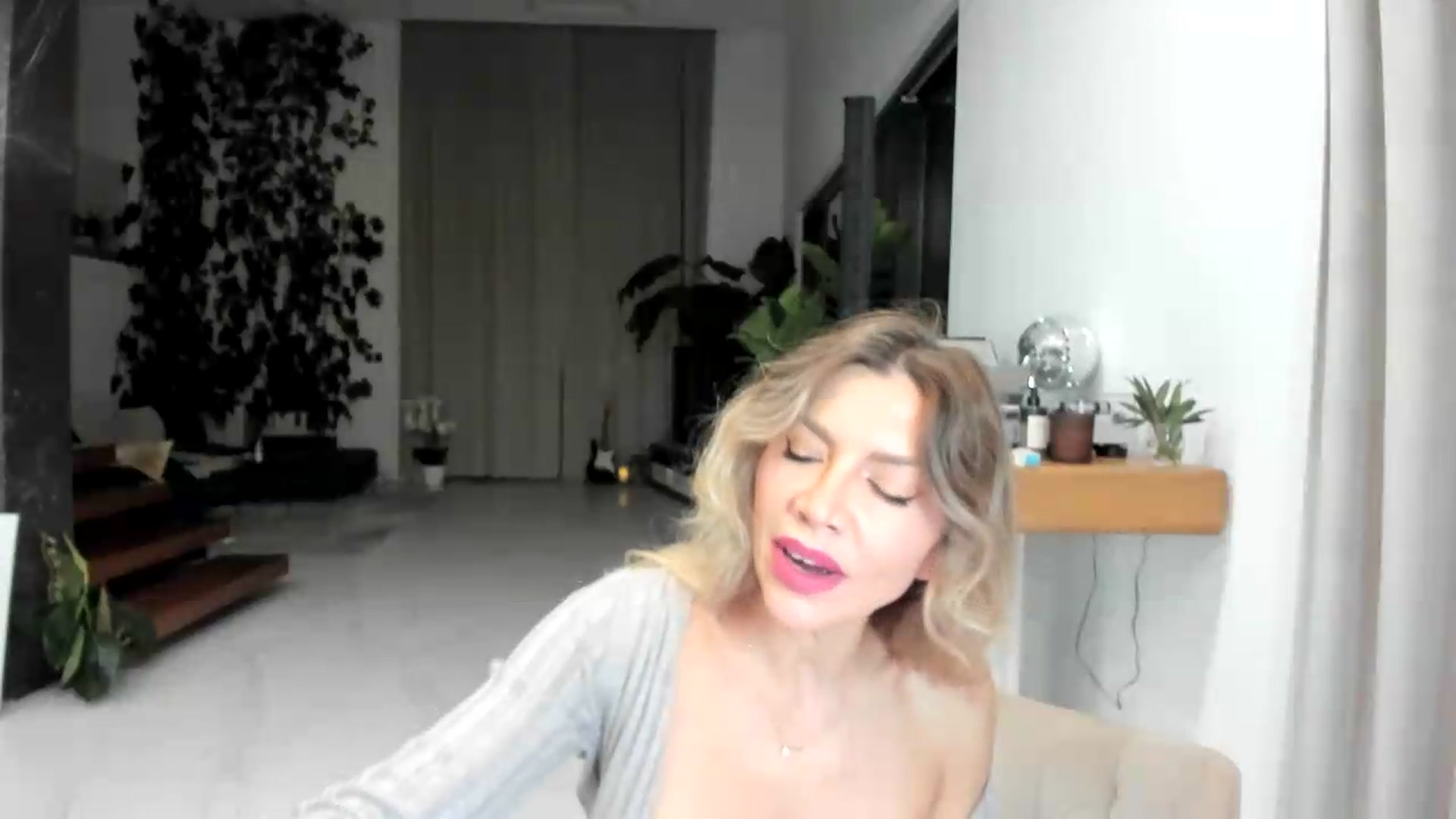 Gallery image thumbnail from BibiSapDealer's myfreecams stream on, 09/15/2026, 24:02 image 13 of 20