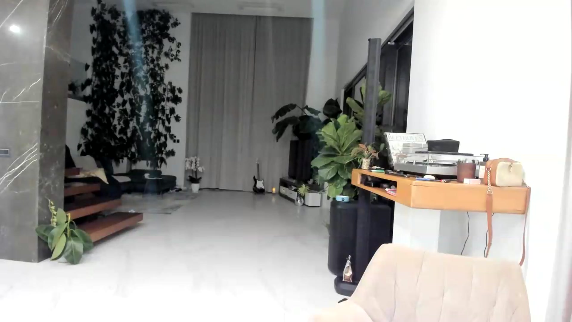 Gallery image thumbnail from BibiSapDealer's myfreecams stream on, 09/22/2026, 01:30 image 3 of 20