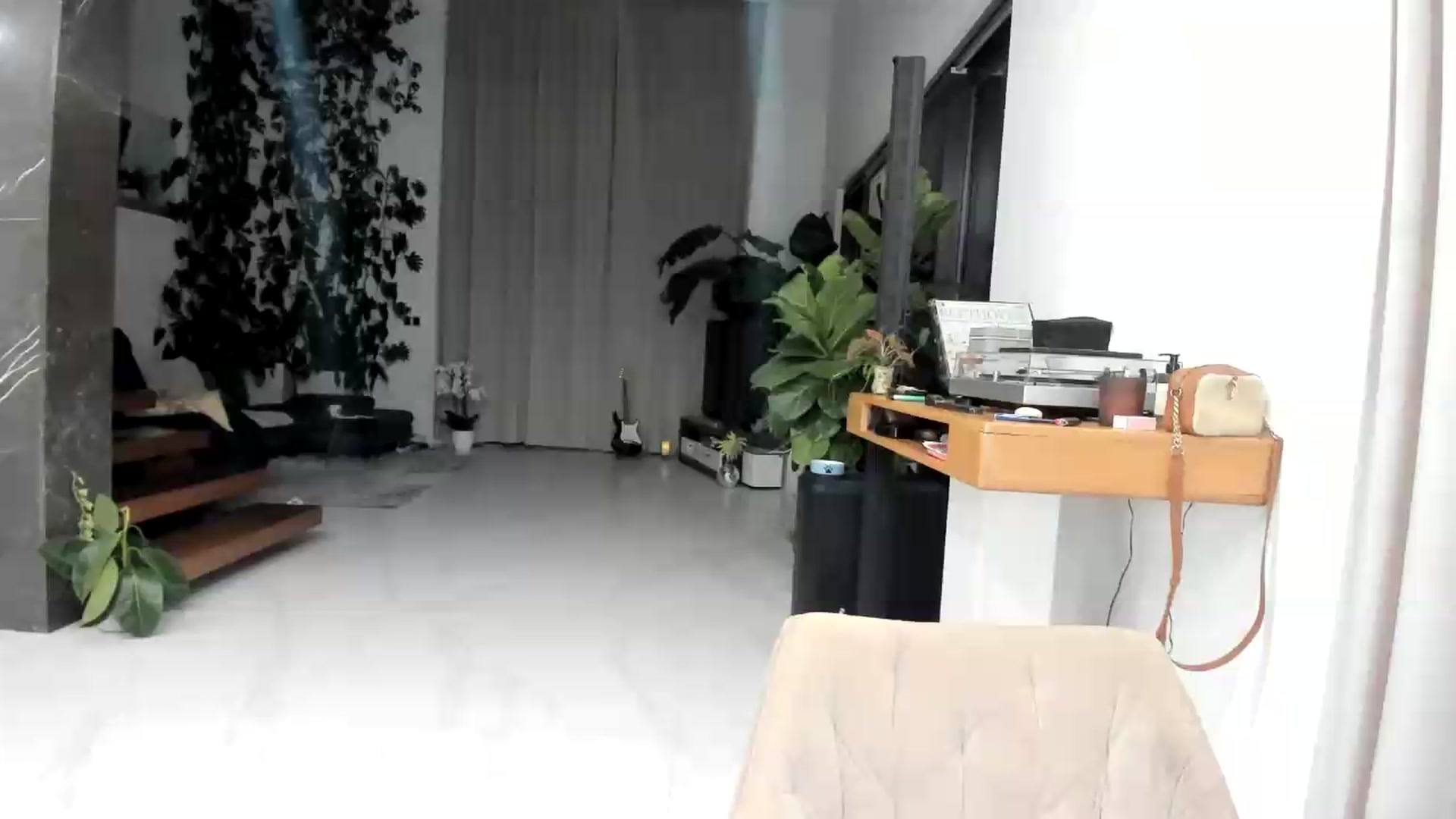 Gallery image thumbnail from BibiSapDealer's myfreecams stream on, 09/22/2026, 01:30 image 12 of 20