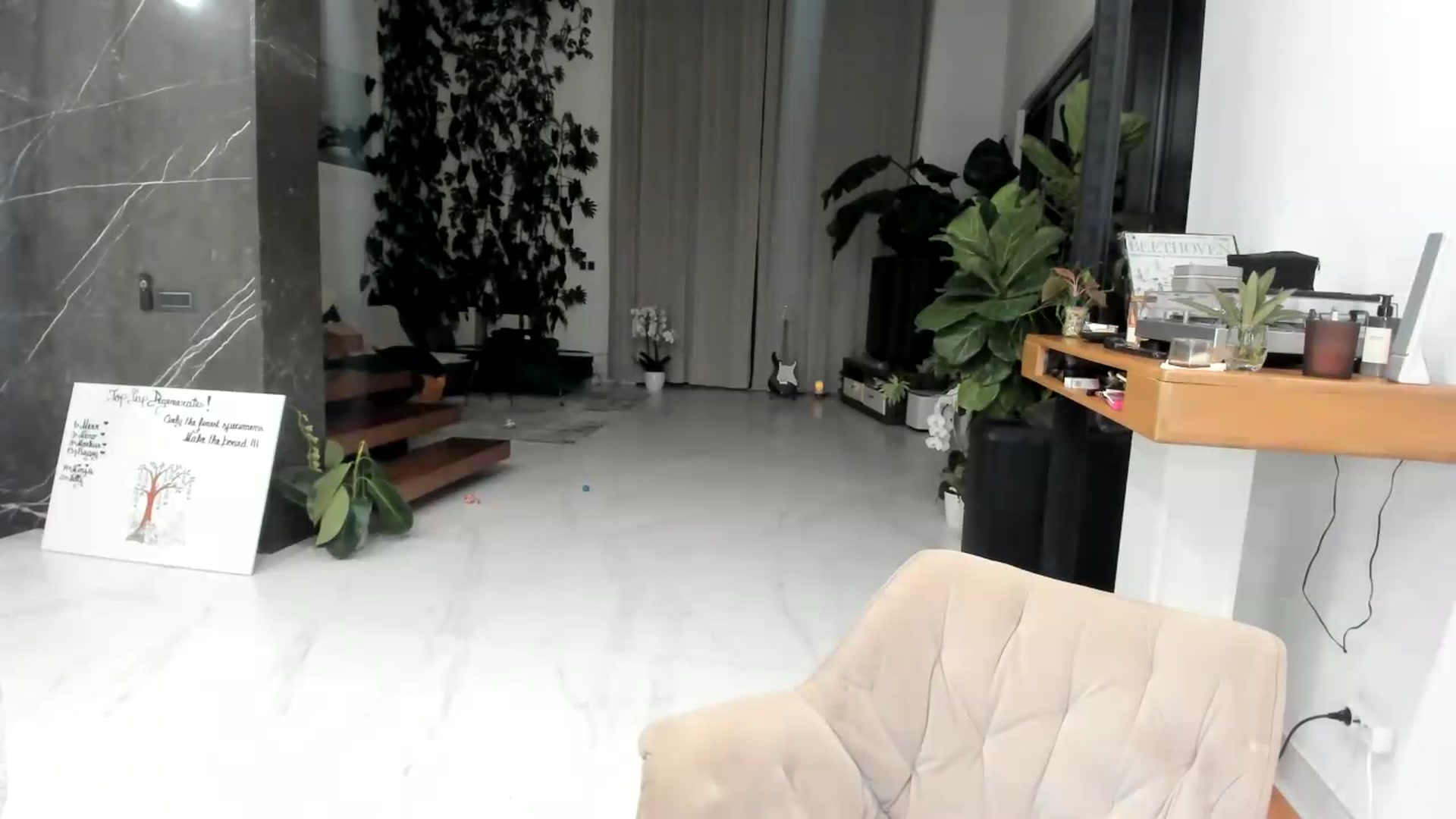 Gallery image thumbnail from BibiSapDealer's myfreecams stream on, 09/23/2026, 24:38 image 14 of 20
