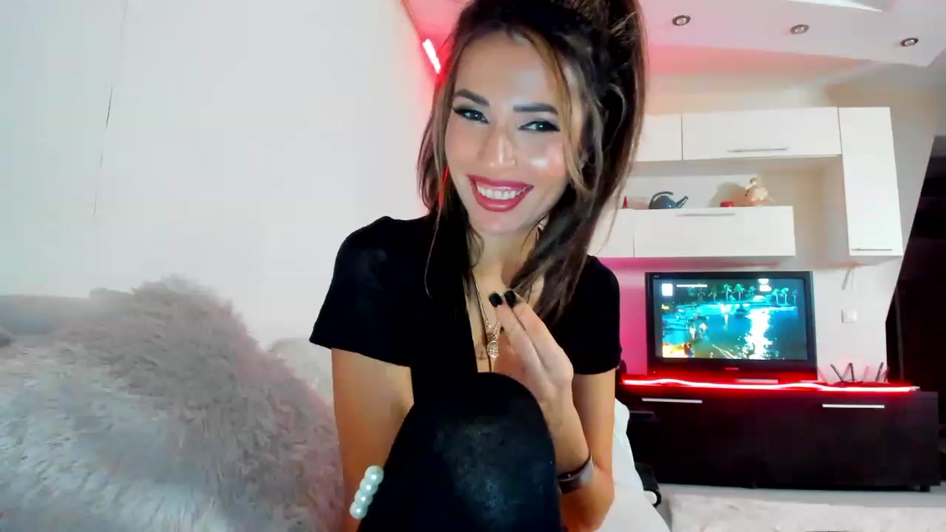 Gallery image thumbnail from BigBadWolf___'s myfreecams stream on, 02/03/2023, 02:17 image 3 of 20