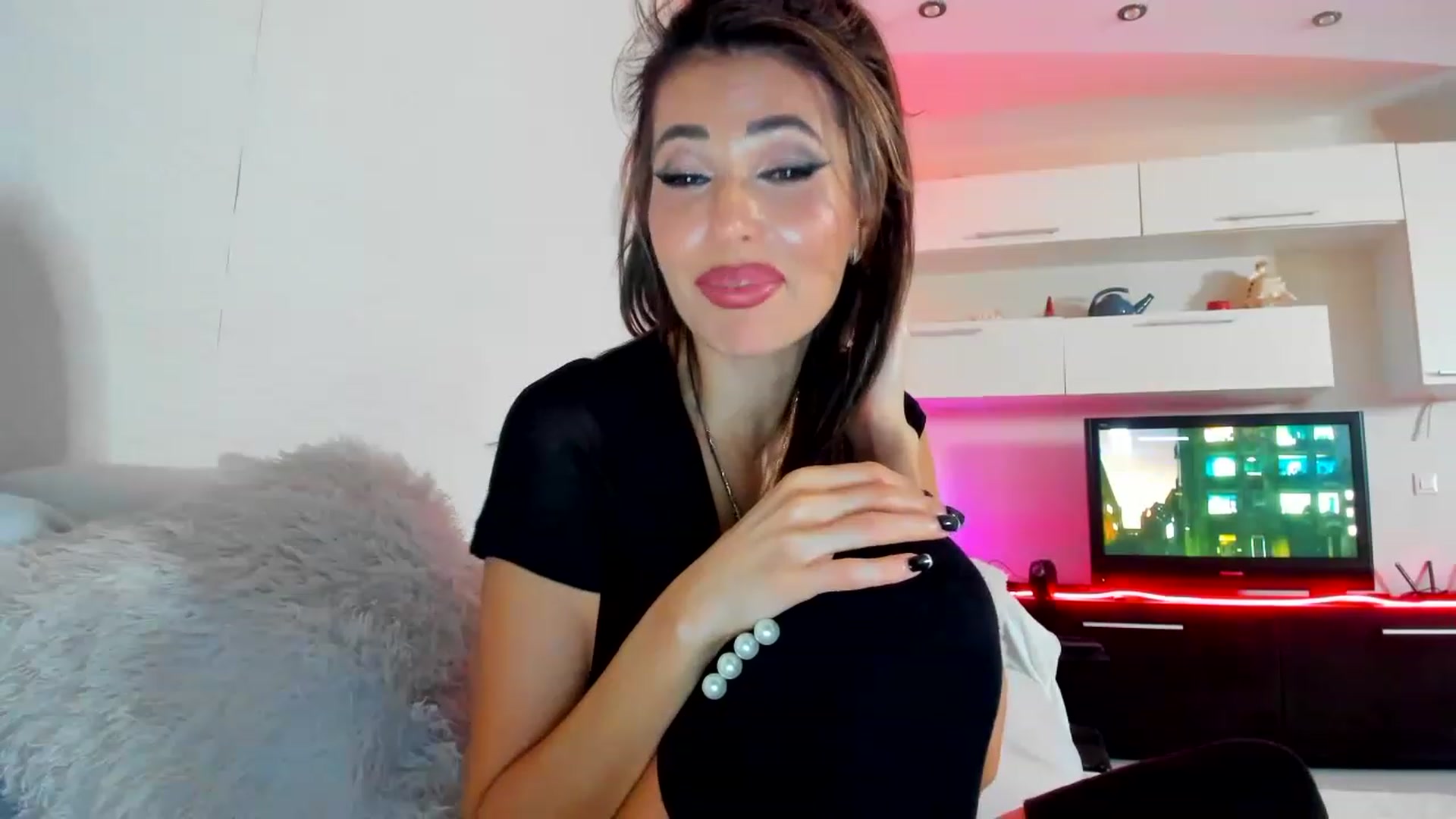 Gallery image thumbnail from BigBadWolf___'s myfreecams stream on, 02/03/2023, 02:17 image 13 of 20
