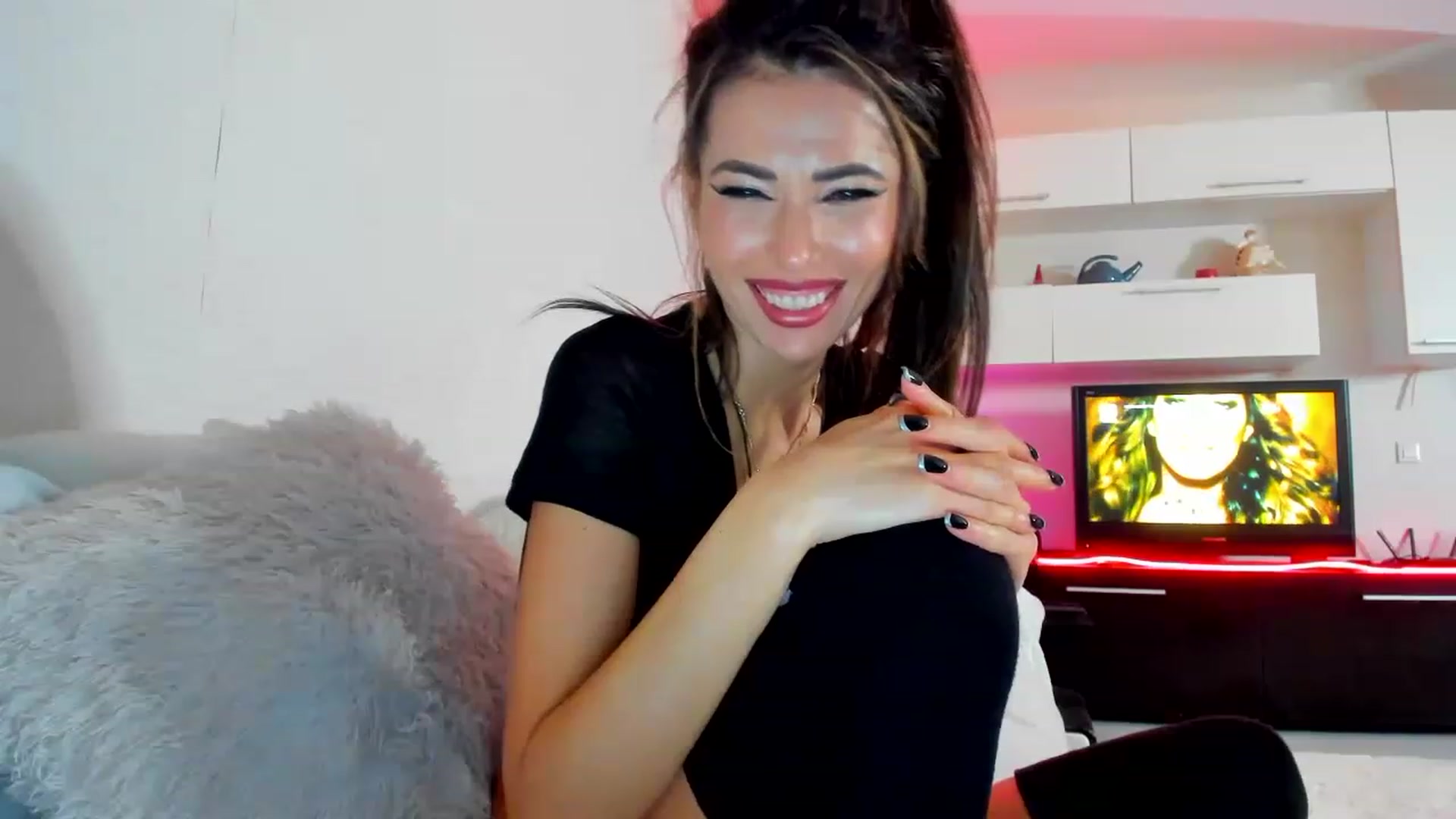 Gallery image thumbnail from BigBadWolf___'s myfreecams stream on, 02/03/2023, 02:17 image 14 of 20