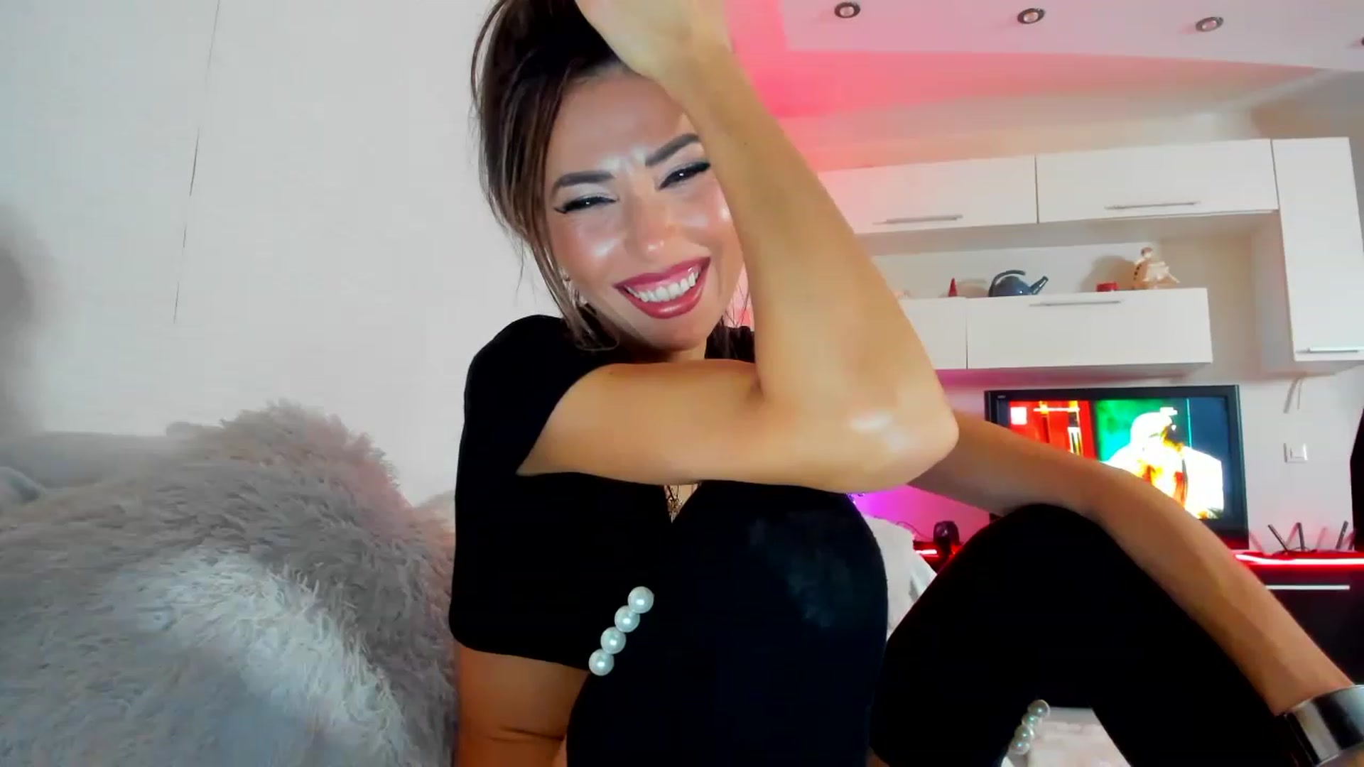 Gallery image thumbnail from BigBadWolf___'s myfreecams stream on, 02/03/2023, 02:17 image 12 of 20