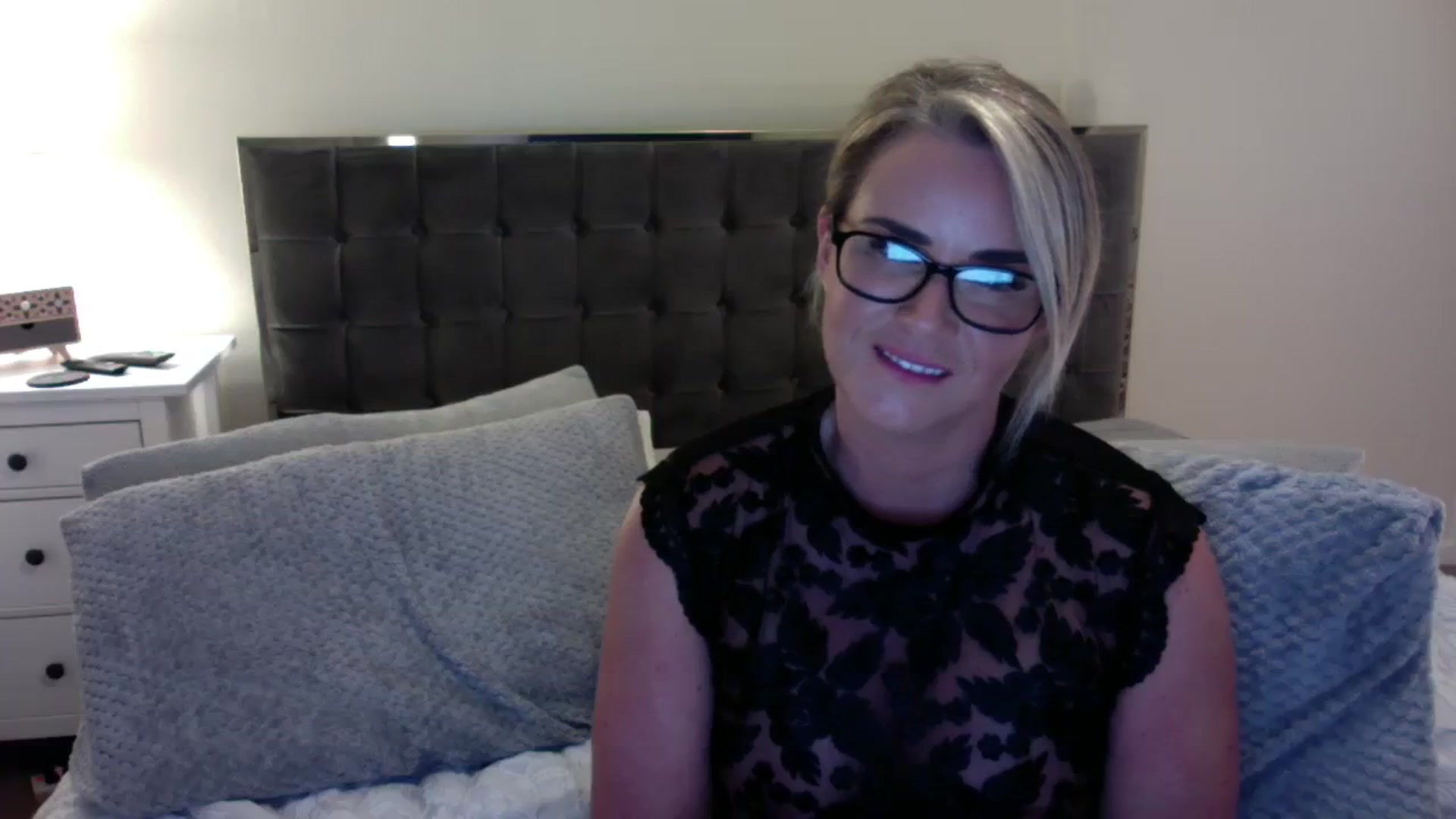 Gallery image thumbnail from BigBetty's myfreecams stream on, 04/07/2024, 19:17 image 17 of 20
