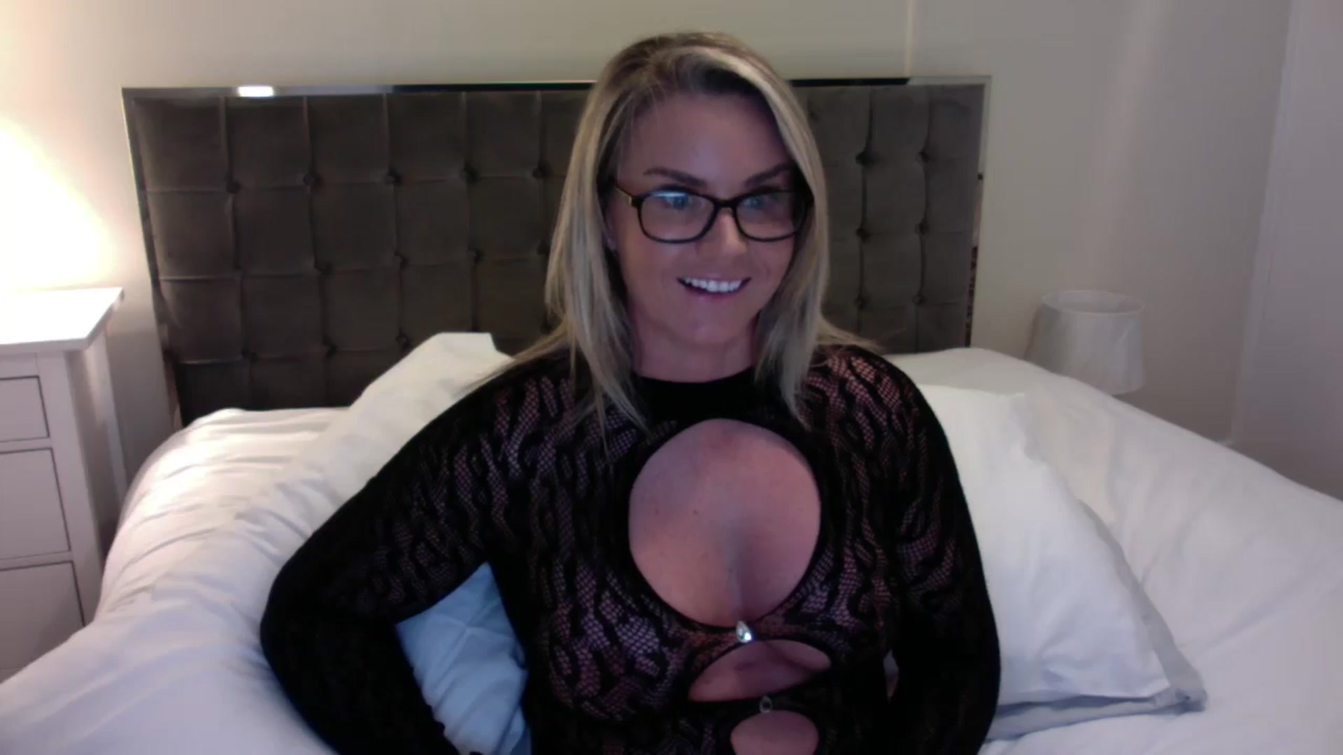 Gallery image thumbnail from BigBetty's myfreecams stream on, 05/29/2024, 20:17 image 13 of 20