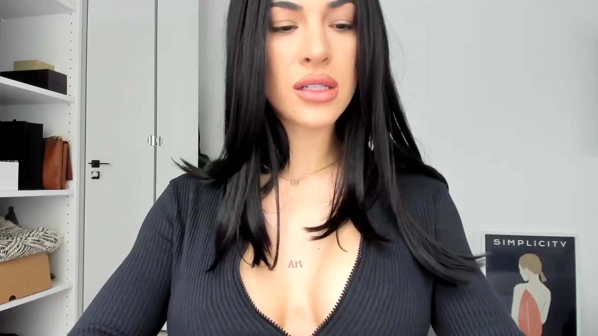 Gallery image thumbnail from Bigbootybabe's myfreecams stream on, 04/19/2024, 10:03 image 5 of 20