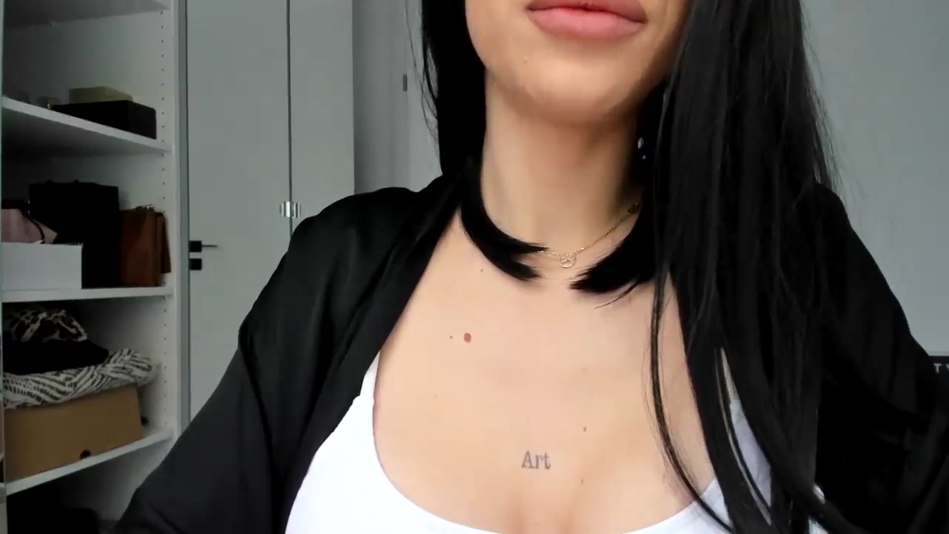 Gallery image thumbnail from Bigbootybabe's myfreecams stream on, 04/24/2024, 11:32 image 12 of 20