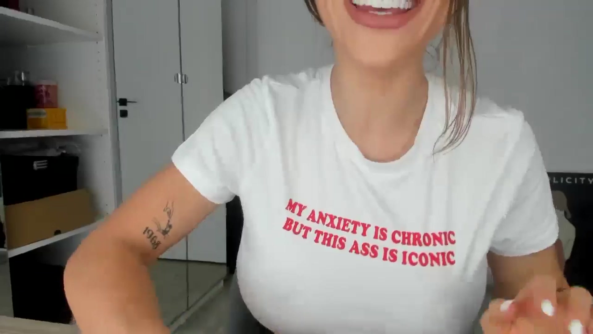 Gallery image thumbnail from Bigbootybabe's myfreecams stream on, 06/21/2024, 11:14 image 11 of 20