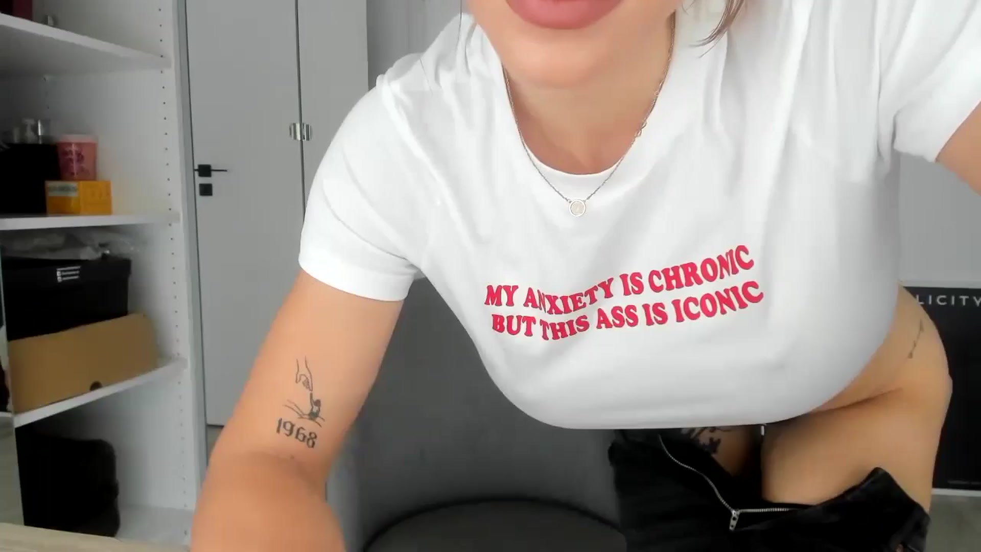 Gallery image thumbnail from Bigbootybabe's myfreecams stream on, 06/21/2024, 11:14 image 5 of 20