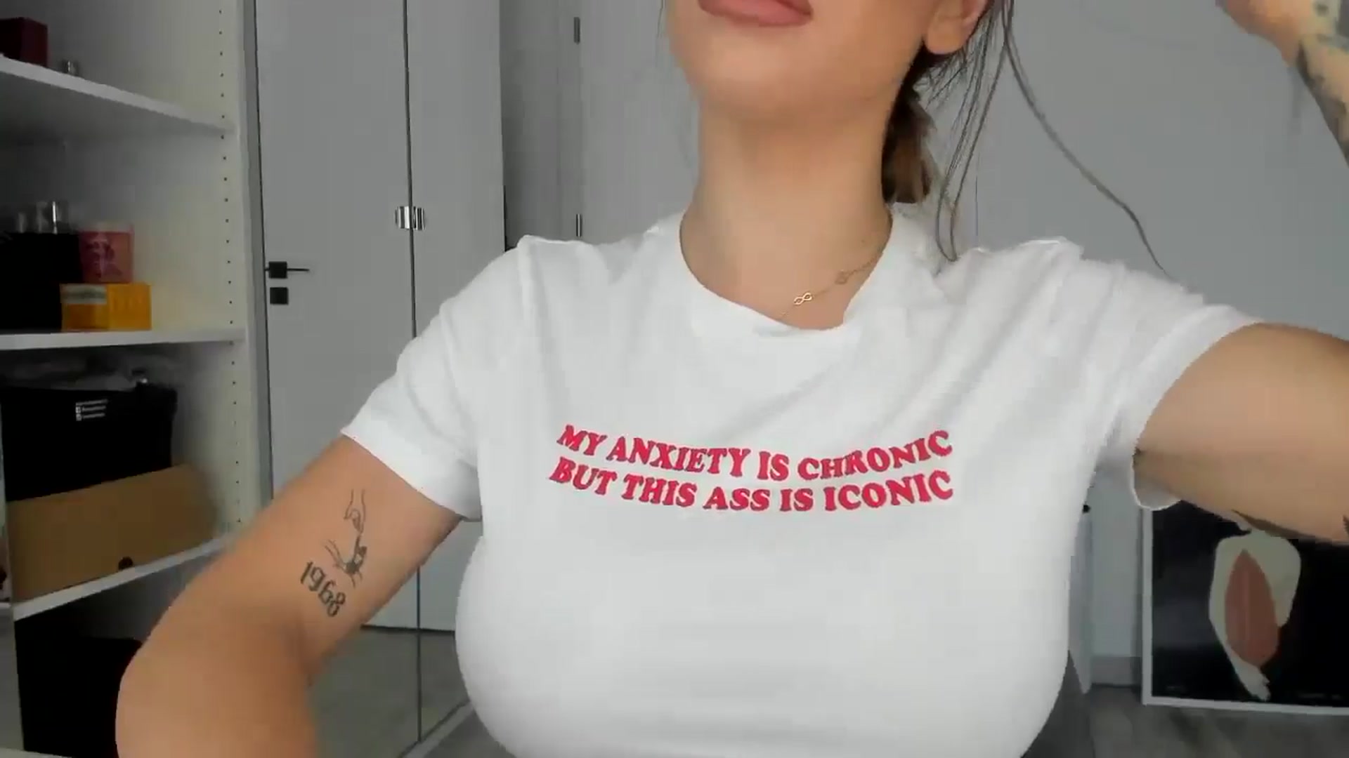 Gallery image thumbnail from Bigbootybabe's myfreecams stream on, 06/21/2024, 13:03 image 4 of 20