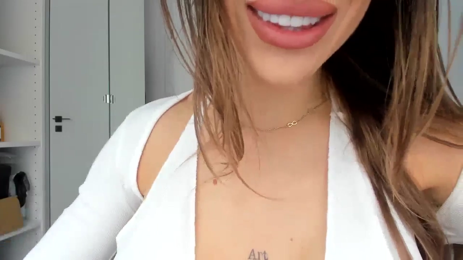 Gallery image thumbnail from Bigbootybabe's myfreecams stream on, 06/26/2024, 11:10 image 5 of 20