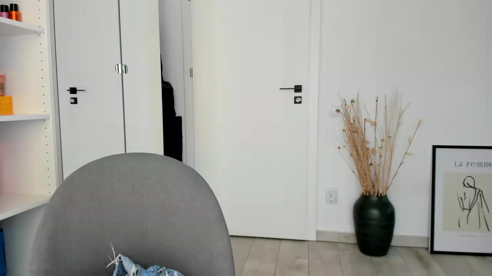 Gallery image thumbnail from Bigbootybabe's myfreecams stream on, 08/20/2024, 13:42 image 13 of 20