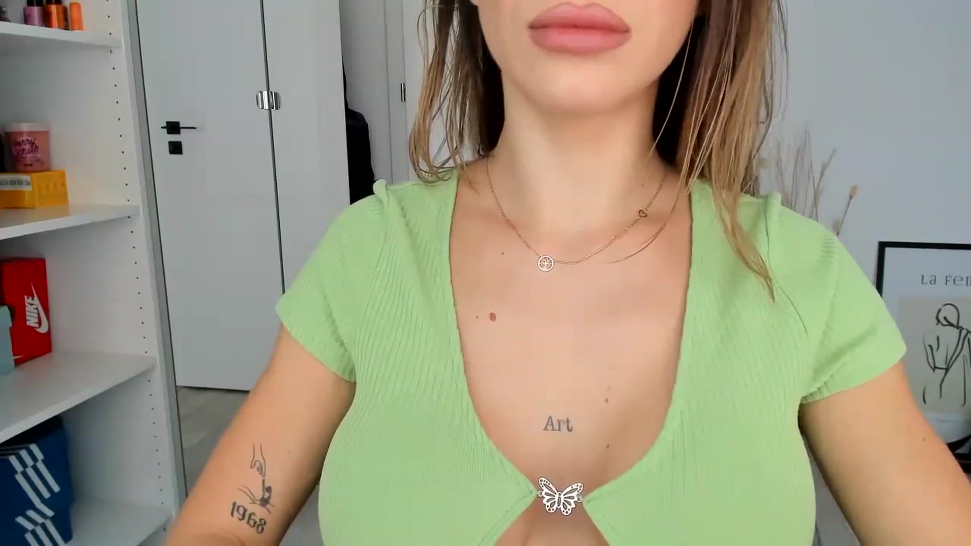 Gallery image thumbnail from Bigbootybabe's myfreecams stream on, 08/31/2024, 13:05 image 6 of 20
