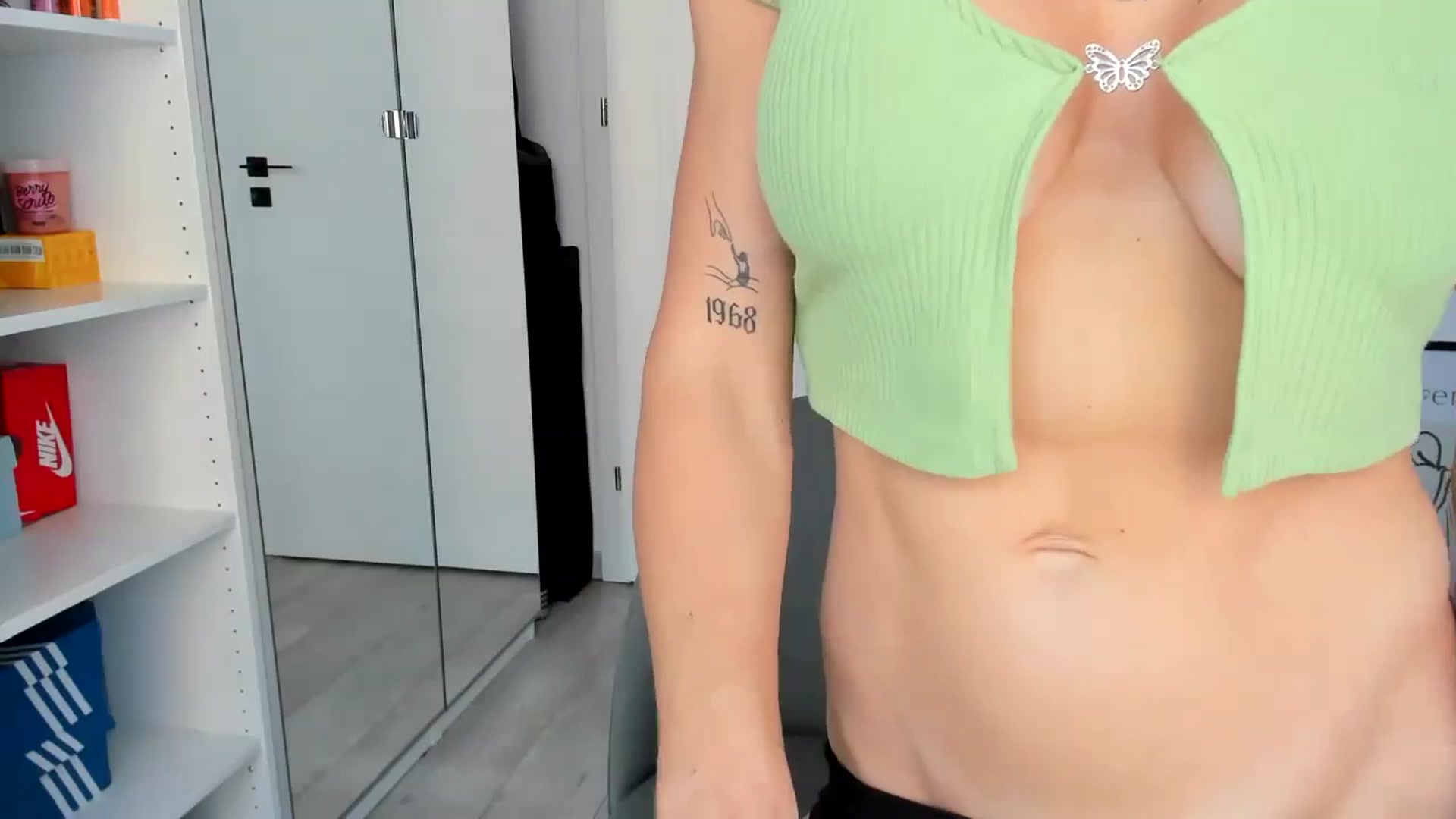 Gallery image thumbnail from Bigbootybabe's myfreecams stream on, 08/31/2024, 13:58 image 16 of 20