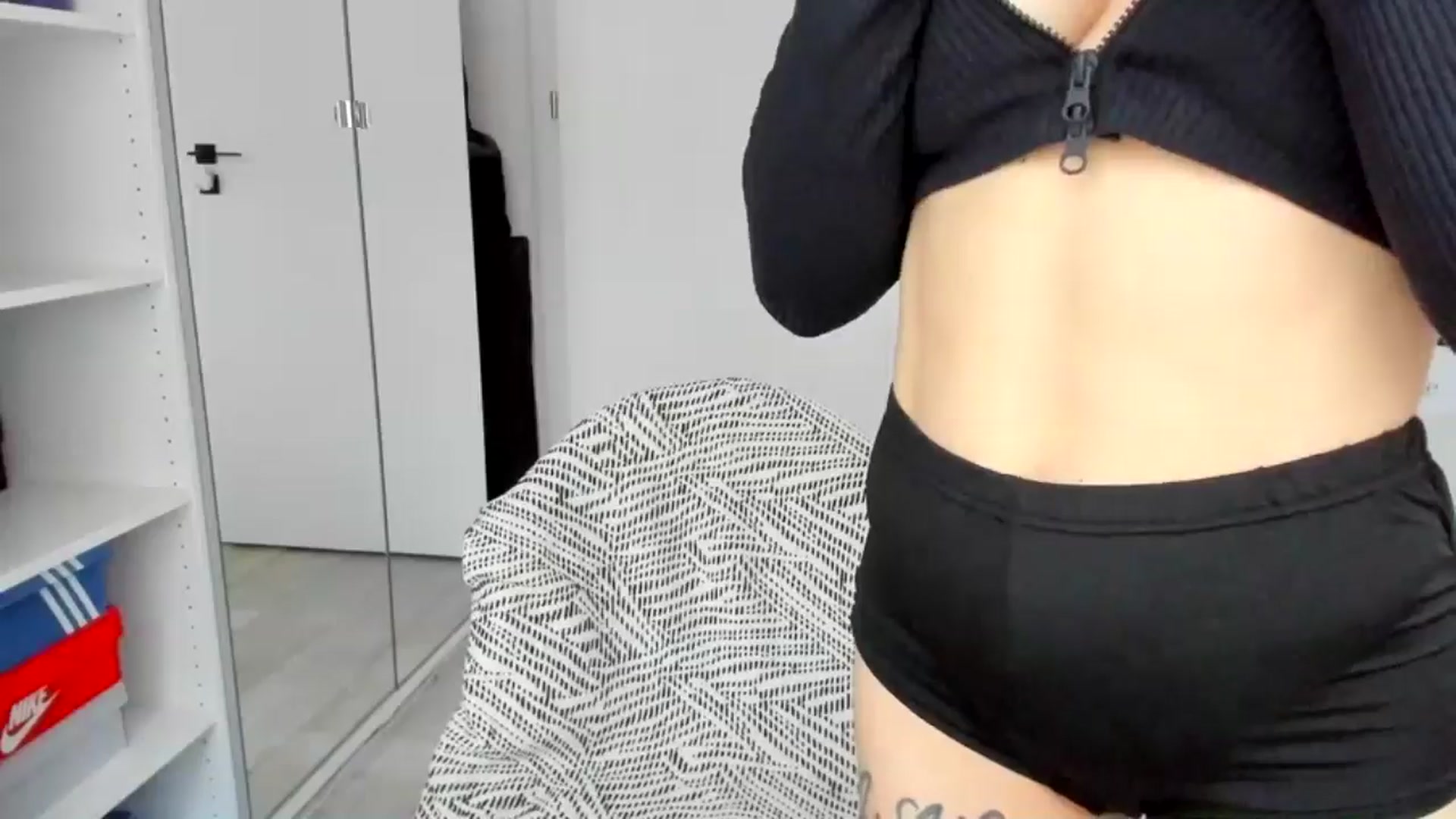 Gallery image thumbnail from Bigbootybabe's myfreecams stream on, 11/04/2024, 14:59 image 17 of 20