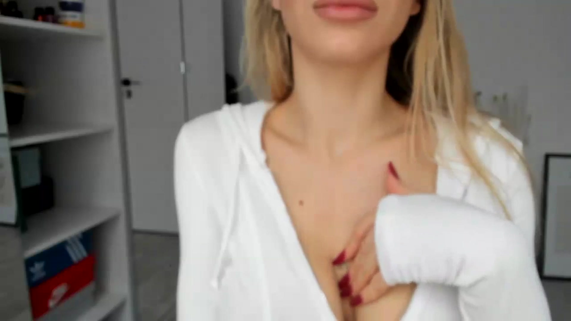 Gallery image thumbnail from Bigbootybabe's myfreecams stream on, 11/12/2024, 13:45 image 7 of 20