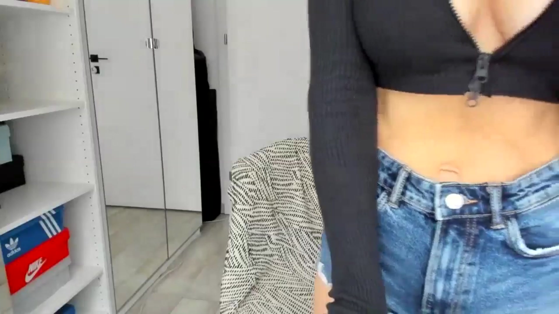 Gallery image thumbnail from Bigbootybabe's myfreecams stream on, 11/14/2024, 12:56 image 11 of 20