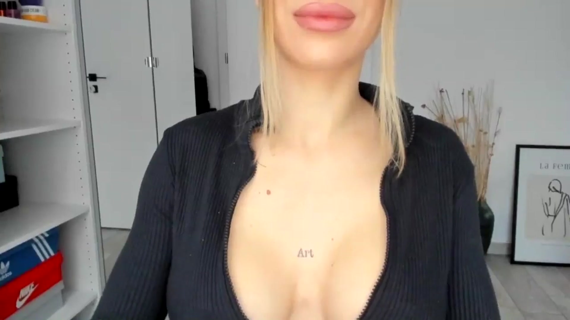 Gallery image thumbnail from Bigbootybabe's myfreecams stream on, 11/14/2024, 13:40 image 9 of 20