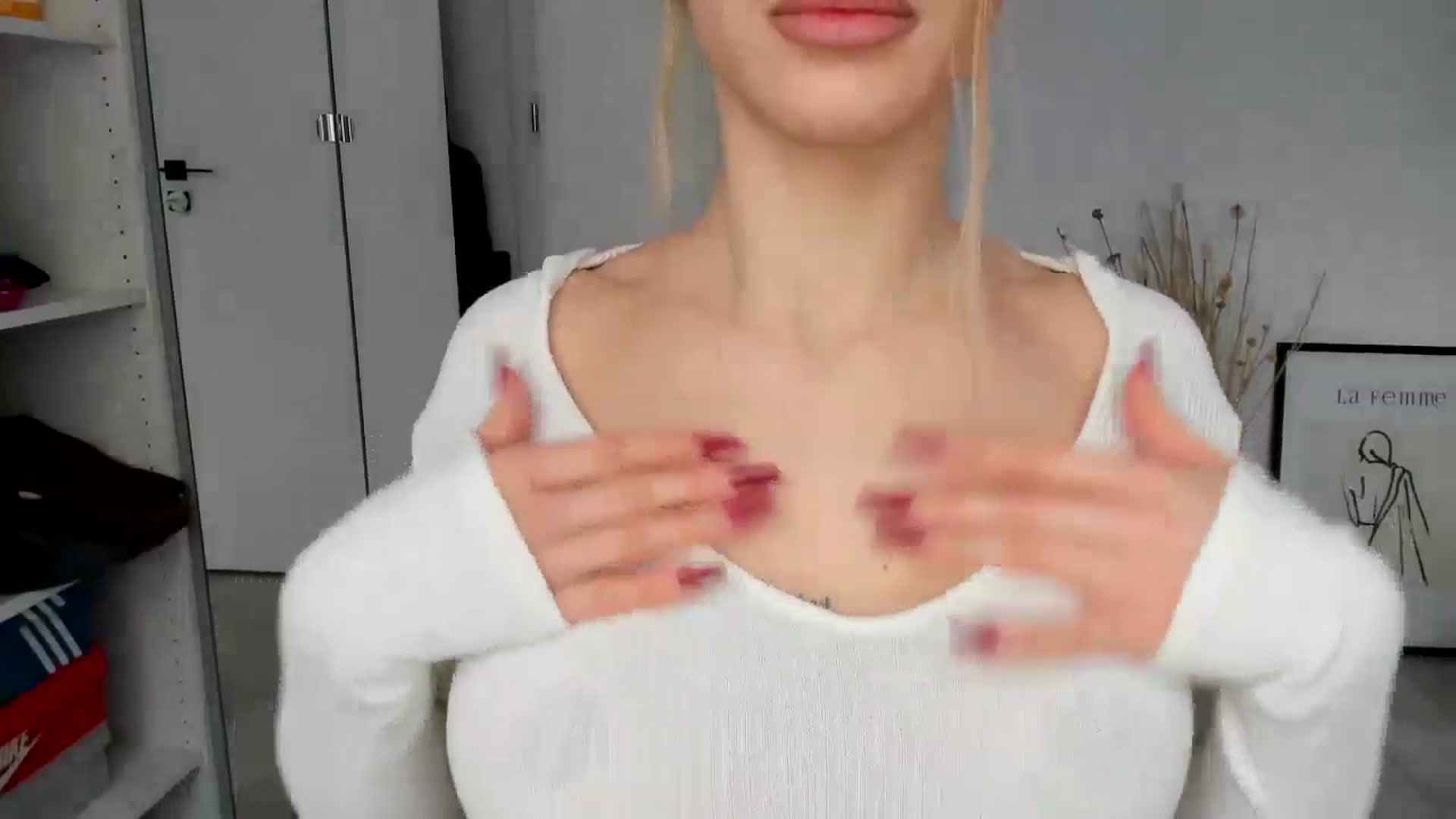 Gallery image thumbnail from Bigbootybabe's myfreecams stream on, 11/25/2024, 13:43 image 8 of 20