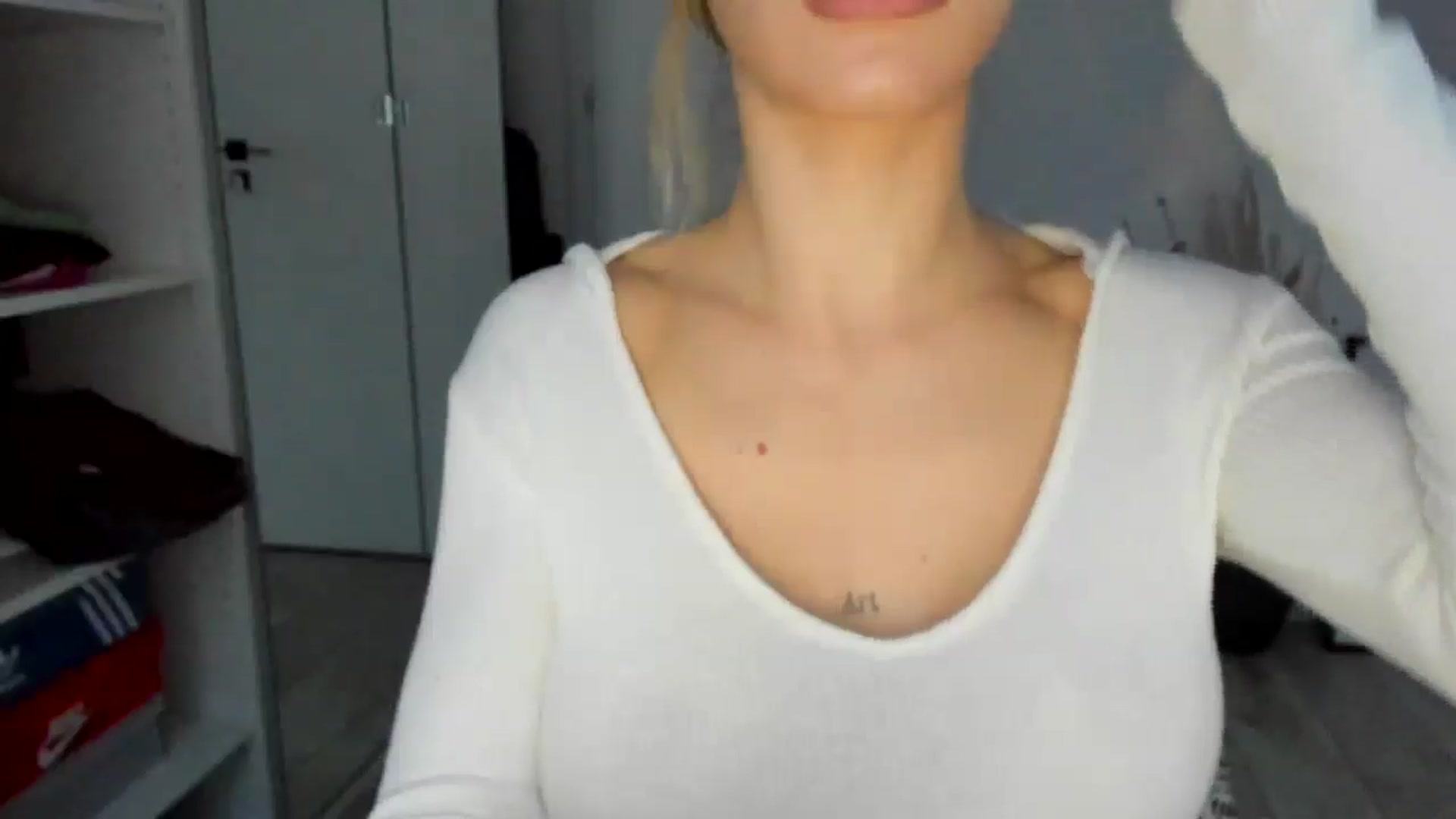 Gallery image thumbnail from Bigbootybabe's myfreecams stream on, 11/25/2024, 14:47 image 16 of 20