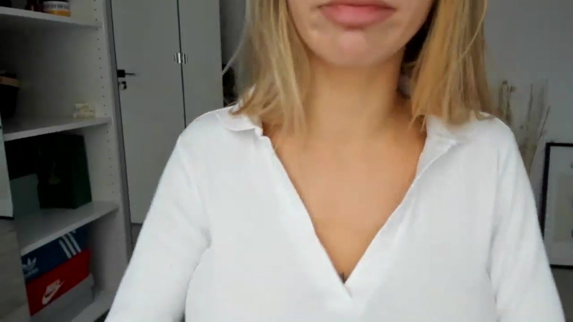 Gallery image thumbnail from Bigbootybabe's myfreecams stream on, 12/06/2024, 13:10 image 15 of 20