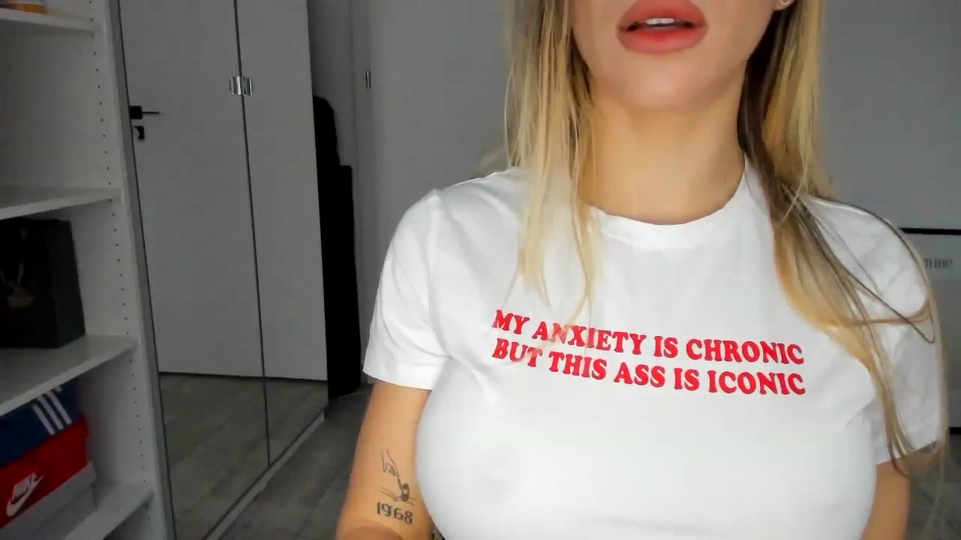 Gallery image thumbnail from Bigbootybabe's myfreecams stream on, 12/11/2024, 14:16 image 8 of 20