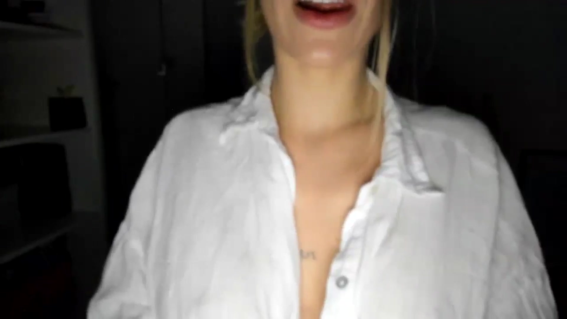 Gallery image thumbnail from Bigbootybabe's myfreecams stream on, 12/15/2024, 15:02 image 19 of 20