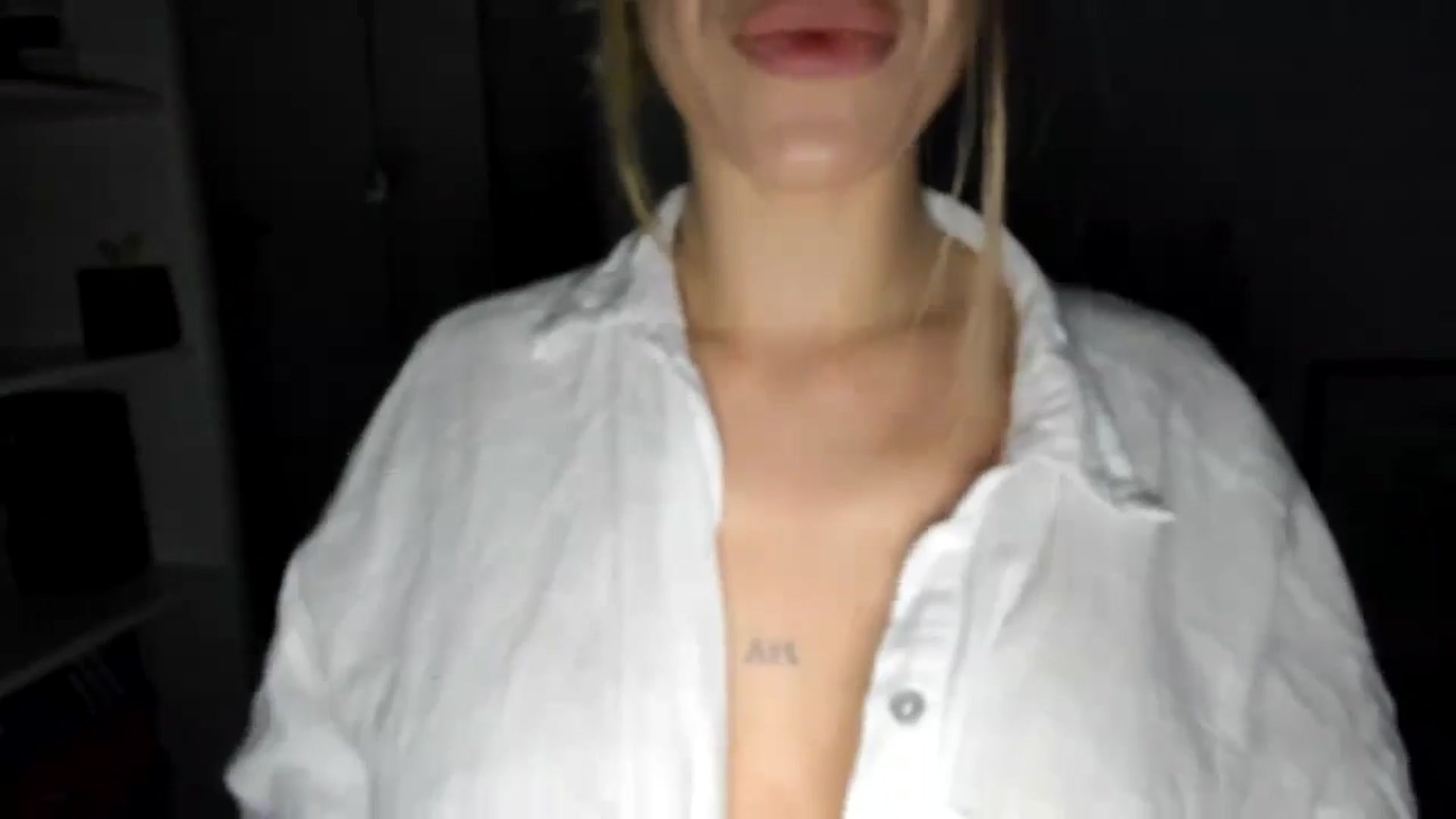 Gallery image thumbnail from Bigbootybabe's myfreecams stream on, 12/15/2024, 15:02 image 18 of 20