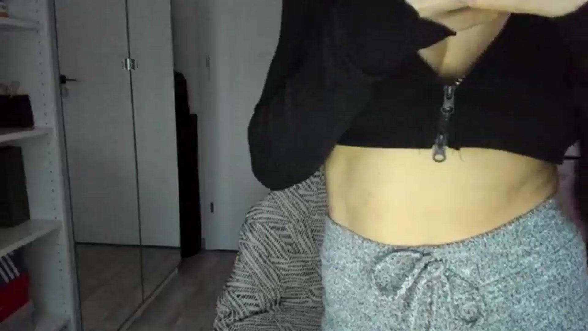 Gallery image thumbnail from Bigbootybabe's myfreecams stream on, 12/16/2024, 14:38 image 16 of 20