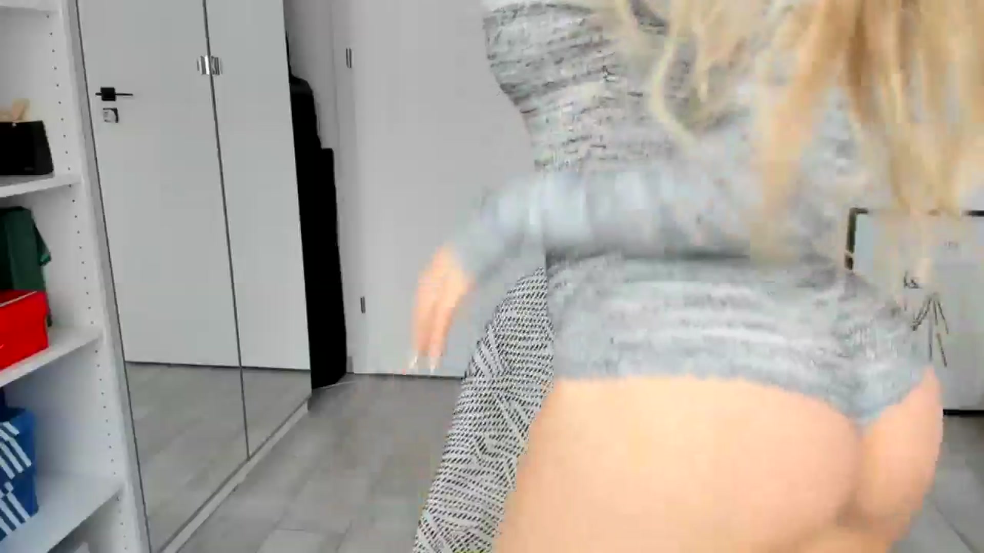 Gallery image thumbnail from Bigbootybabe's myfreecams stream on, 12/18/2024, 13:52 image 3 of 20