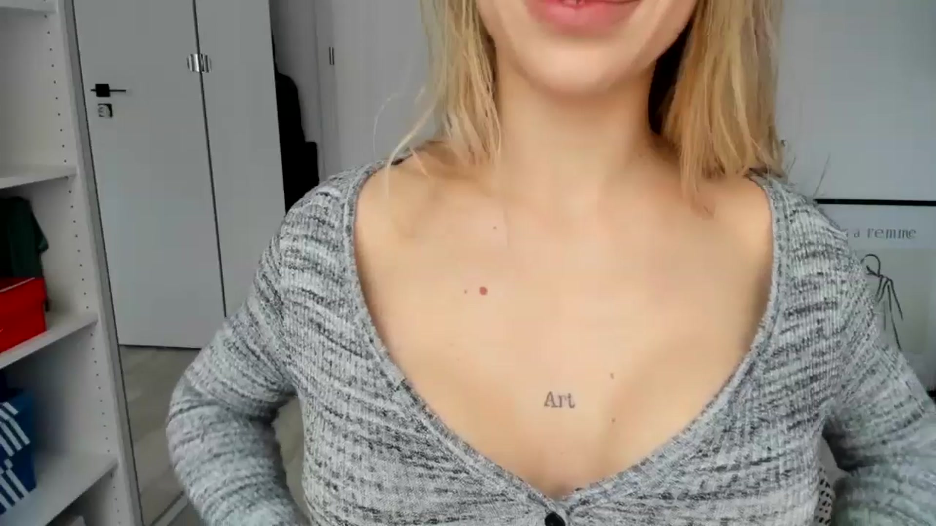 Gallery image thumbnail from Bigbootybabe's myfreecams stream on, 12/18/2024, 13:52 image 14 of 20