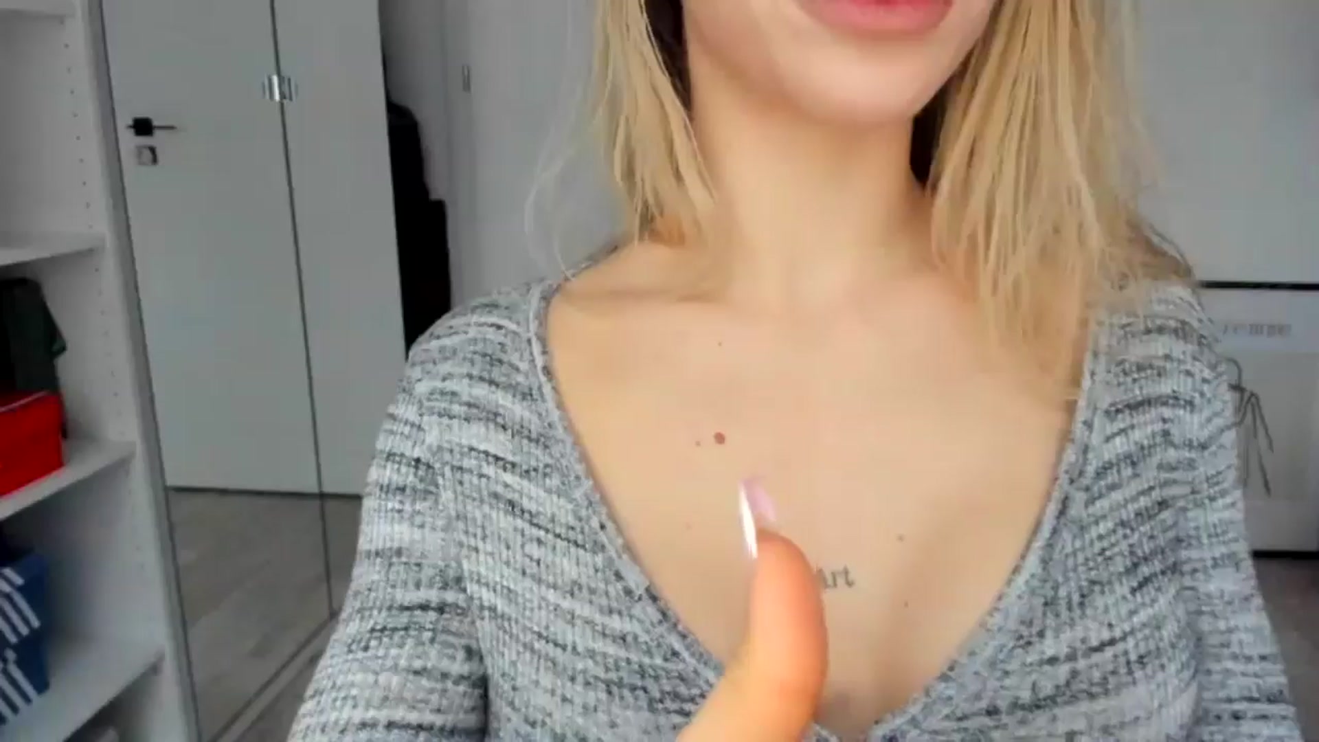 Gallery image thumbnail from Bigbootybabe's myfreecams stream on, 12/18/2024, 14:12 image 18 of 20