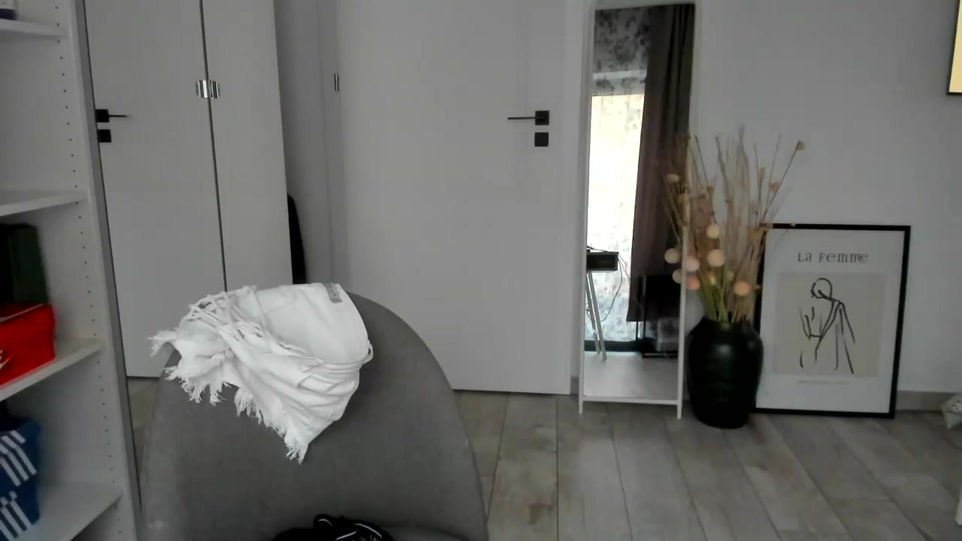 Gallery image thumbnail from Bigbootybabe's myfreecams stream on, 12/22/2024, 14:45 image 10 of 20