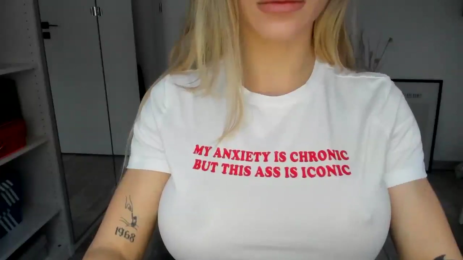 Gallery image thumbnail from Bigbootybabe's myfreecams stream on, 12/22/2024, 14:45 image 14 of 20