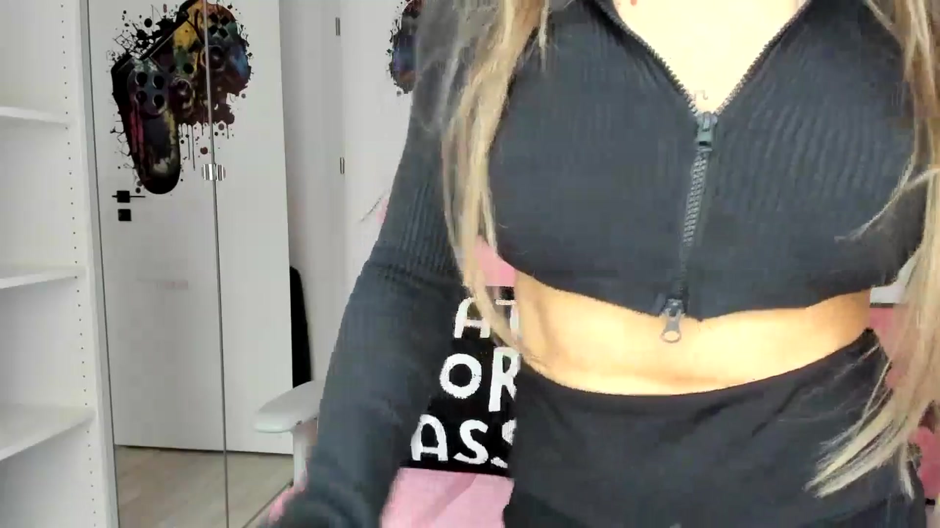 Gallery image thumbnail from Bigbootybabe's myfreecams stream on, 01/24/2025, 14:36 image 10 of 20