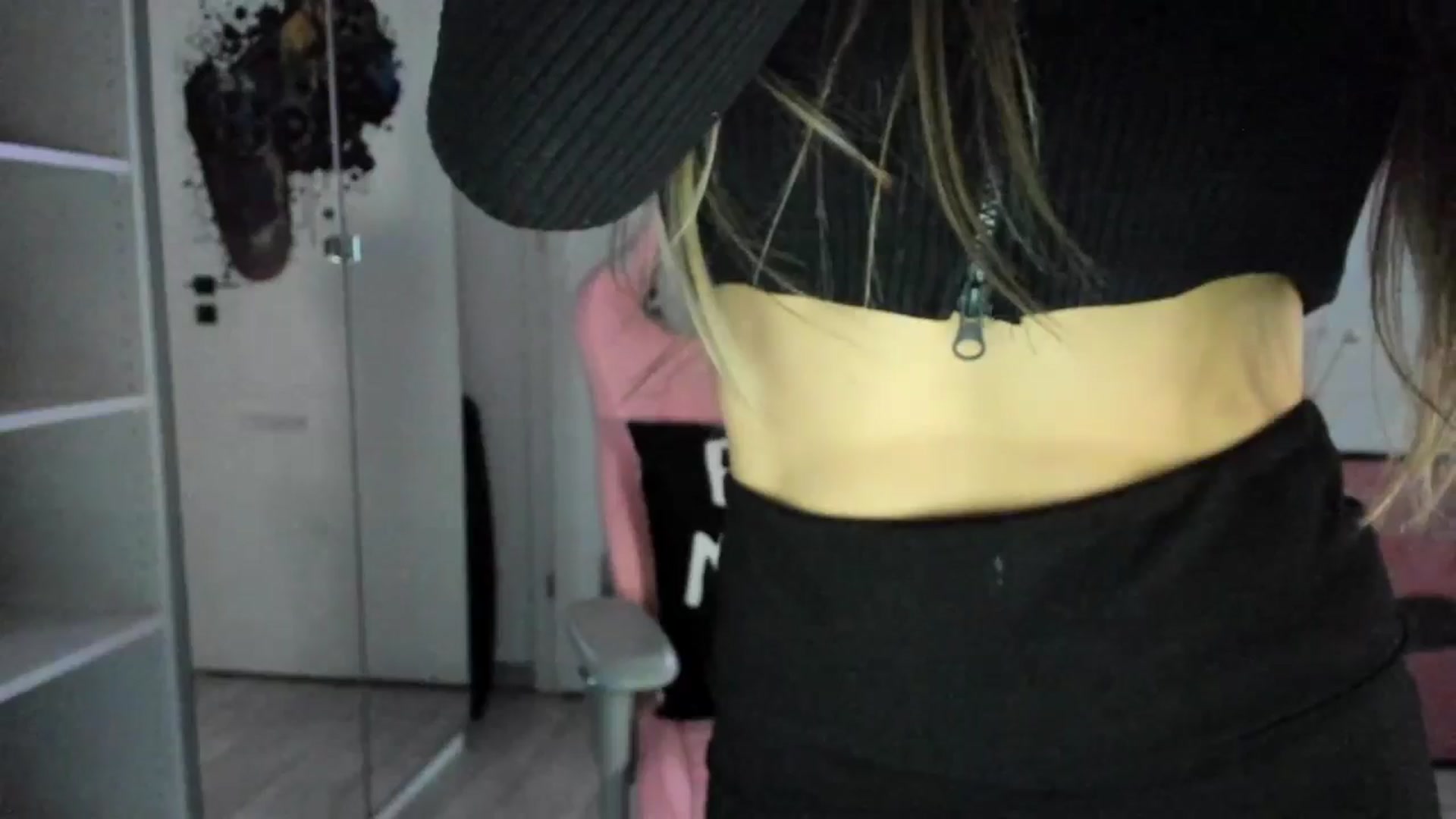 Gallery image thumbnail from Bigbootybabe's myfreecams stream on, 01/24/2025, 15:09 image 10 of 20