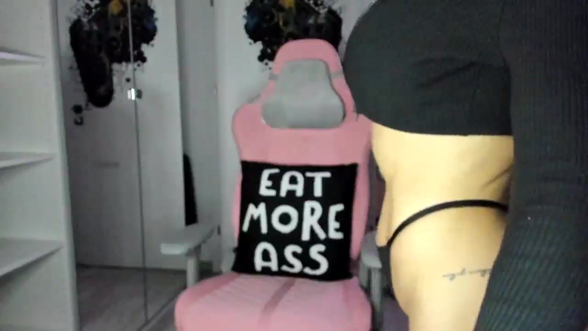 Gallery image thumbnail from Bigbootybabe's myfreecams stream on, 01/24/2025, 16:44 image 10 of 20