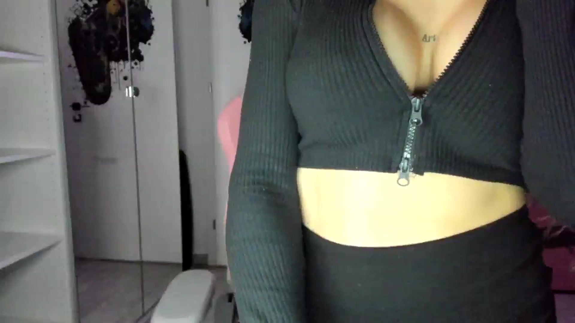 Gallery image thumbnail from Bigbootybabe's myfreecams stream on, 01/24/2025, 16:44 image 3 of 20