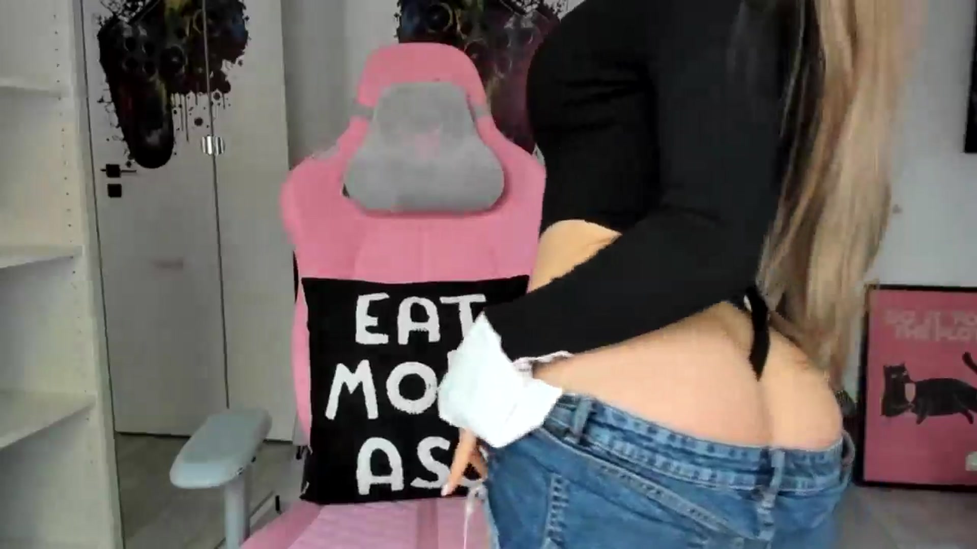 Gallery image thumbnail from Bigbootybabe's myfreecams stream on, 01/30/2025, 14:14 image 18 of 20