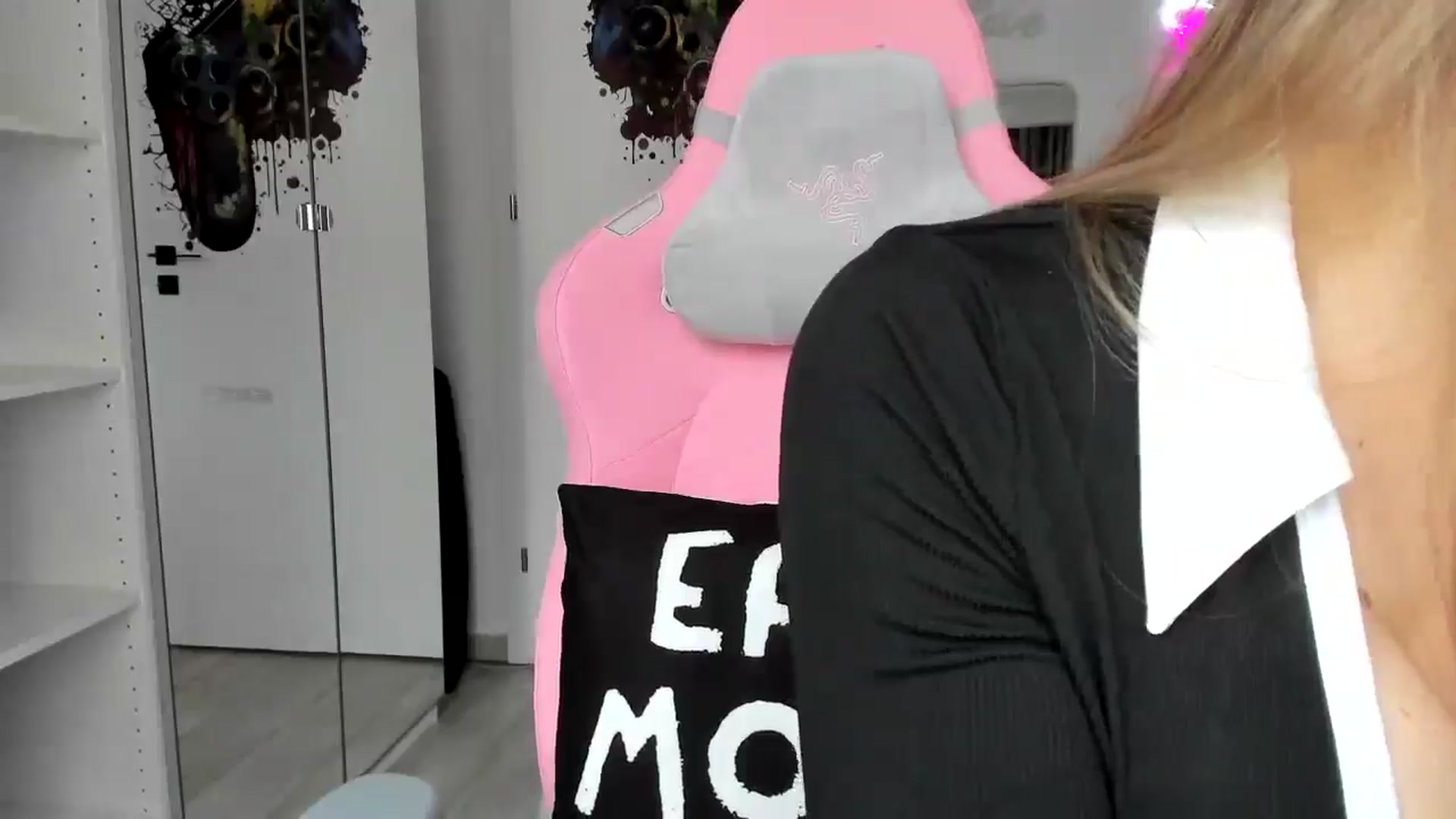 Gallery image thumbnail from Bigbootybabe's myfreecams stream on, 01/30/2025, 14:35 image 3 of 20