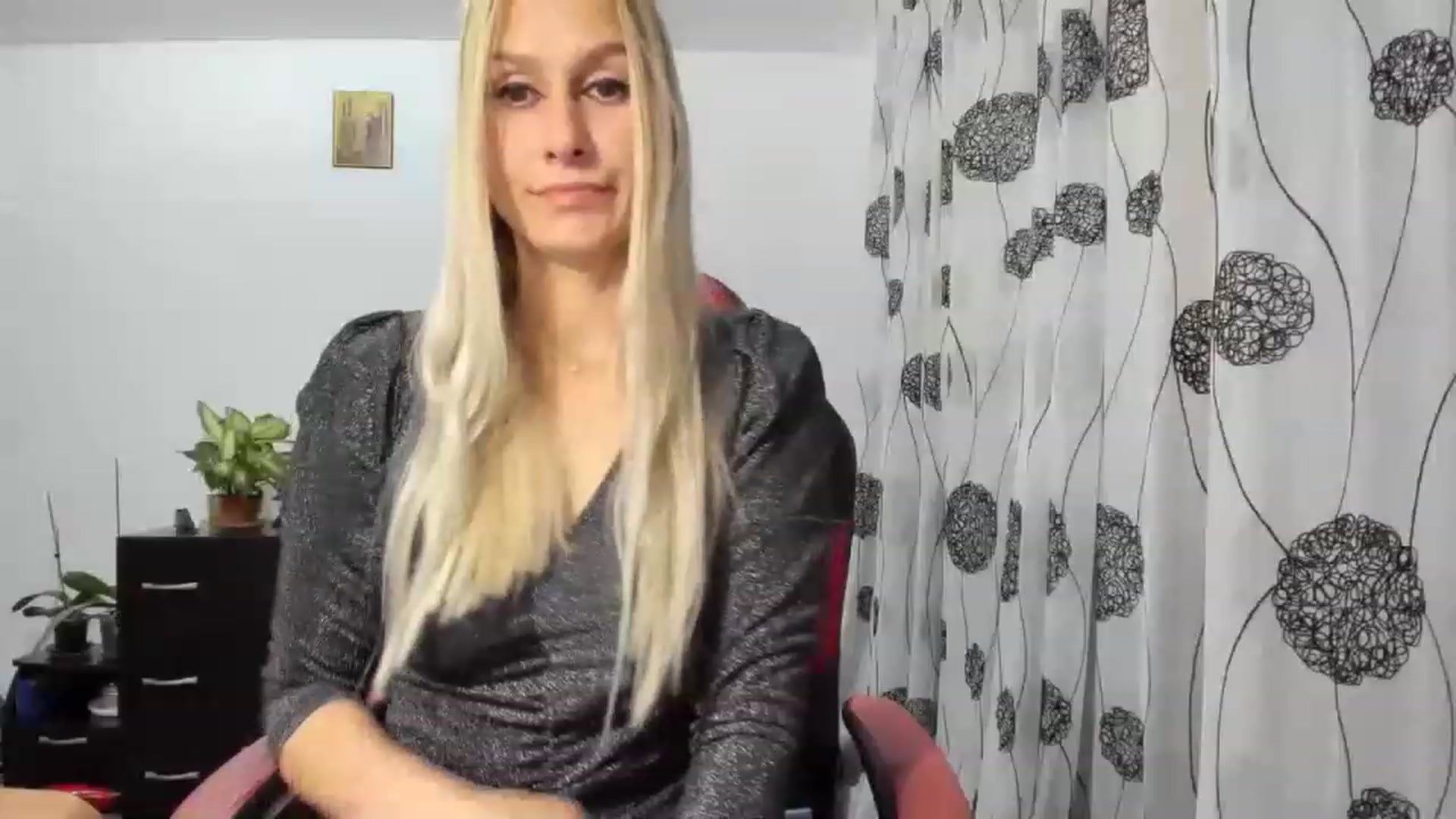 Gallery image thumbnail from Biglabia's myfreecams stream on, 11/17/2022, 07:17 image 20 of 20